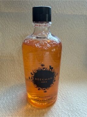 Beekman 1802 Awakening Hand & Body Wash Honeyed Grapefruit 12.5 fl oz / 370 mL